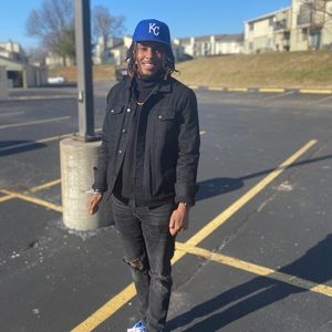 Meet your Posher, Rayvon